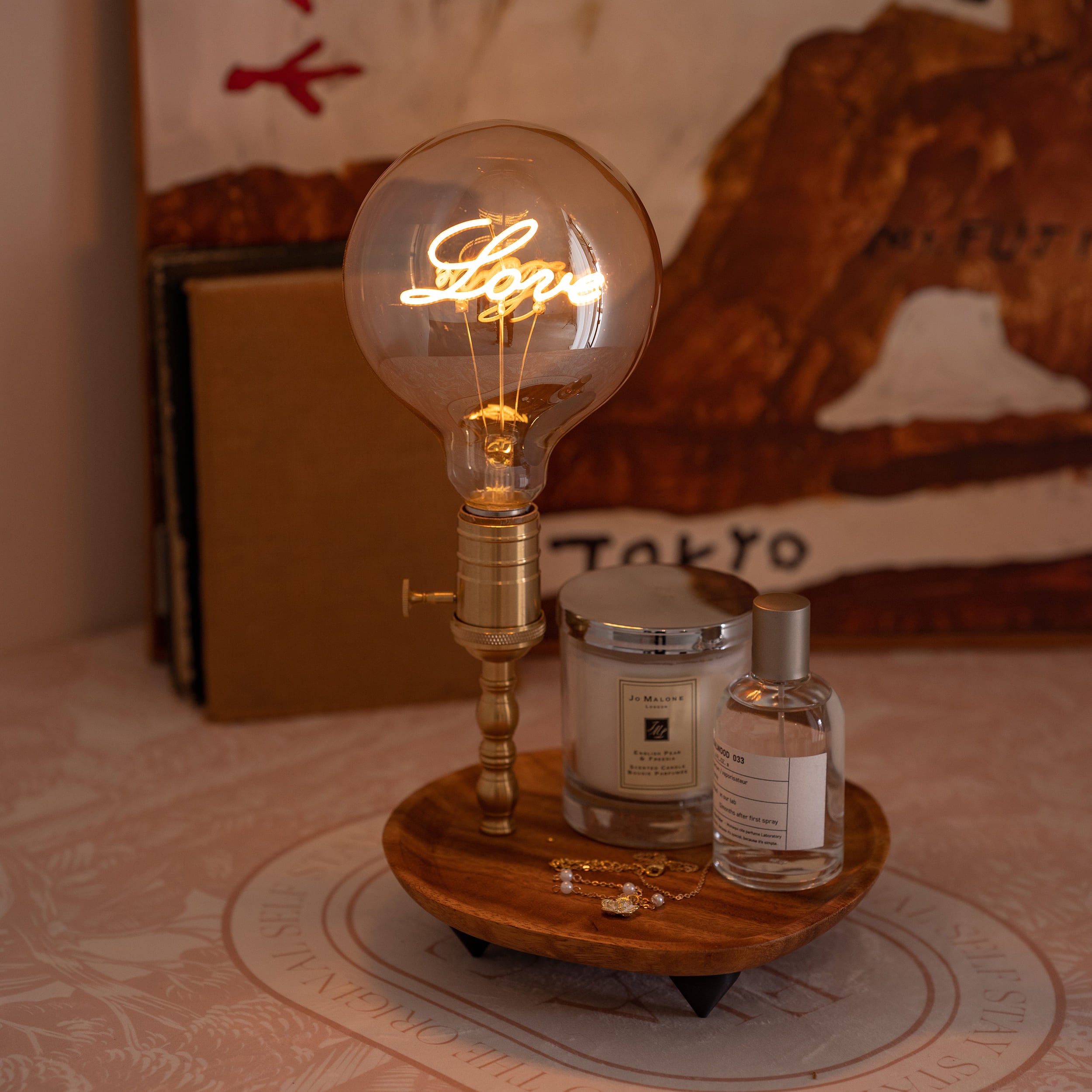 Battery Operated Table Lamp With Decorative Tray