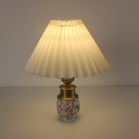 Ceramics Creative Painted Battery Operated Desktop Lamp - Enamel Craft With Pleated Lampshade