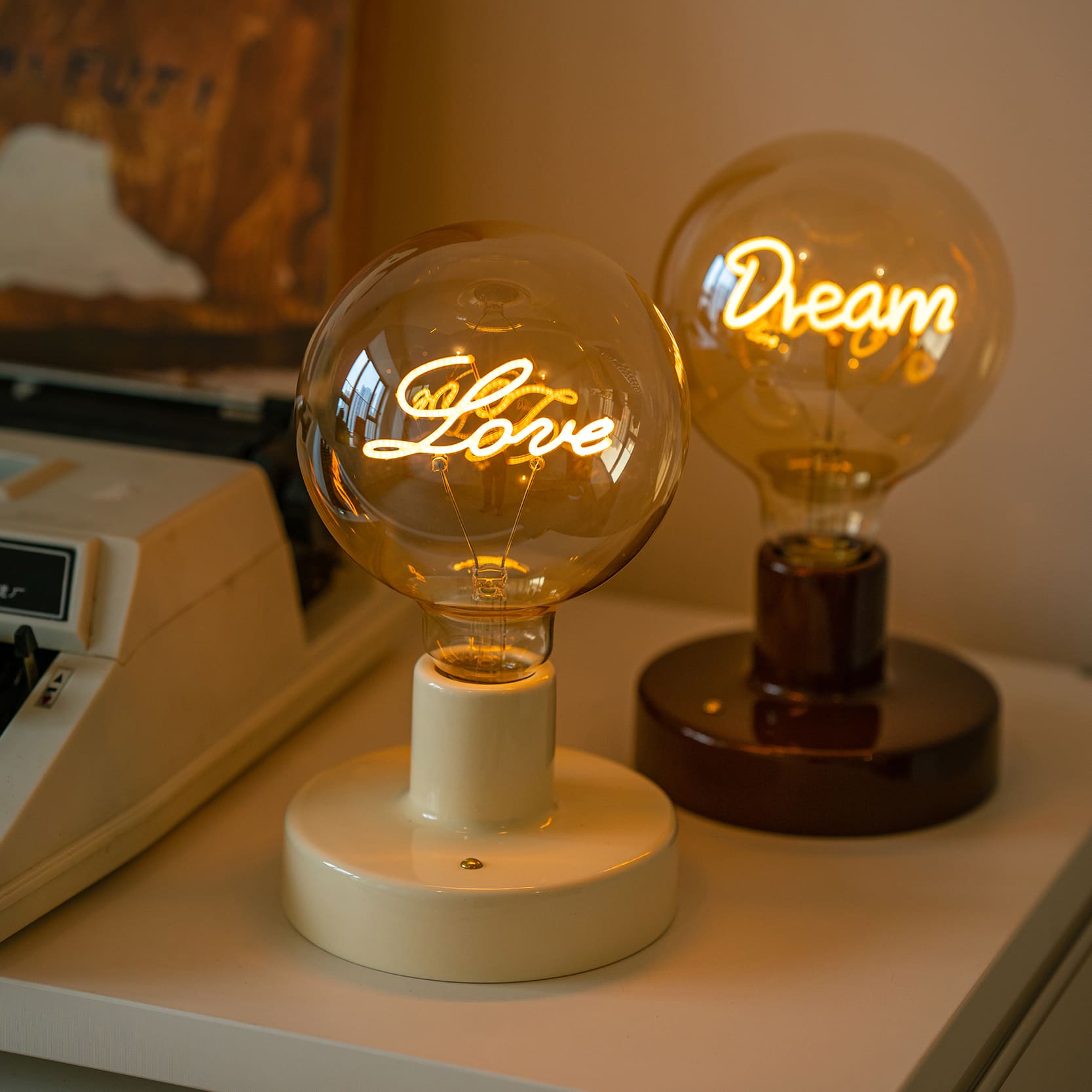 Battery Edison Ceramics Lamp Bulb with Text