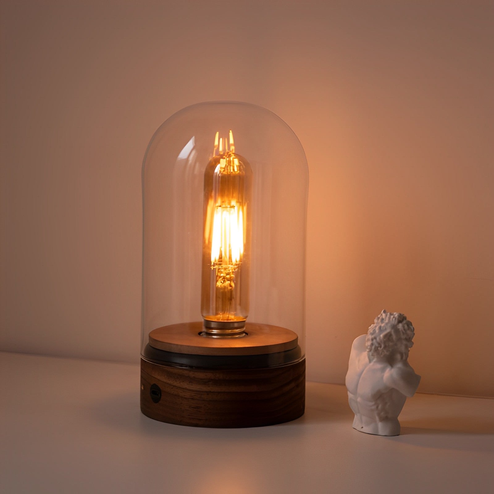 Kabellose Tischlampe aus Holz mit Edison-Glühbirne und Knopfdimmer