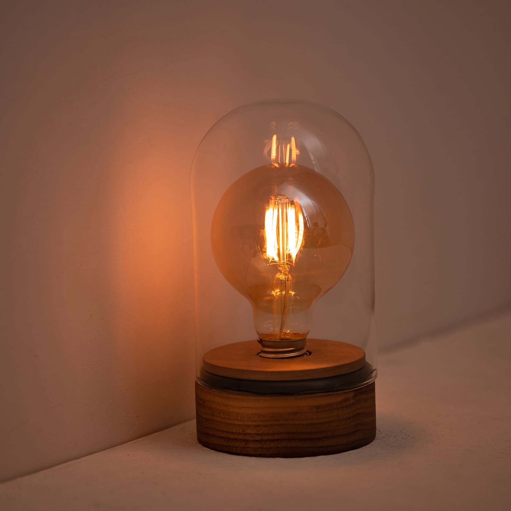 Lampe de table en bois sans fil avec ampoule Edison et variateur à bouton