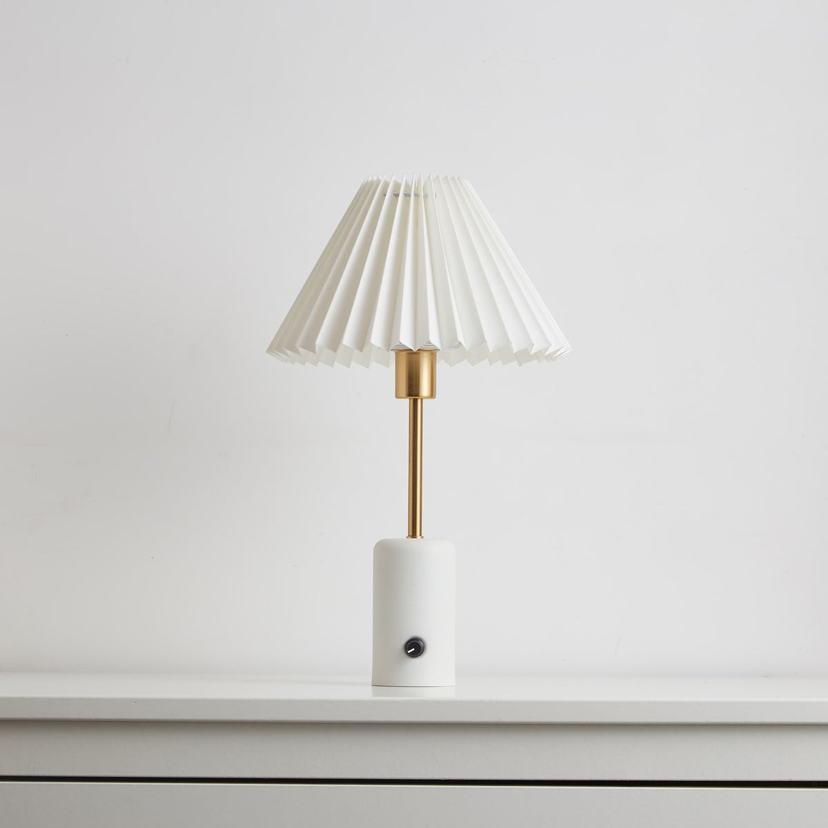 white lampshade battery powered bedside table lamps